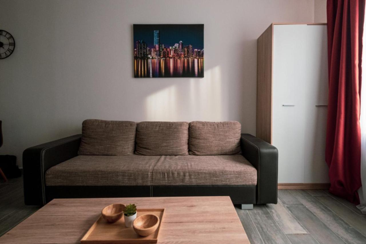 Lido Riviera Sunshine Apartman บาลาตอนแลลเล ภายนอก รูปภาพ